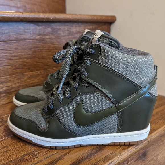 Nike Dunk Sky Hi Essential Green Sneakers Wedge Women's 7 - Picture 11 of 17
